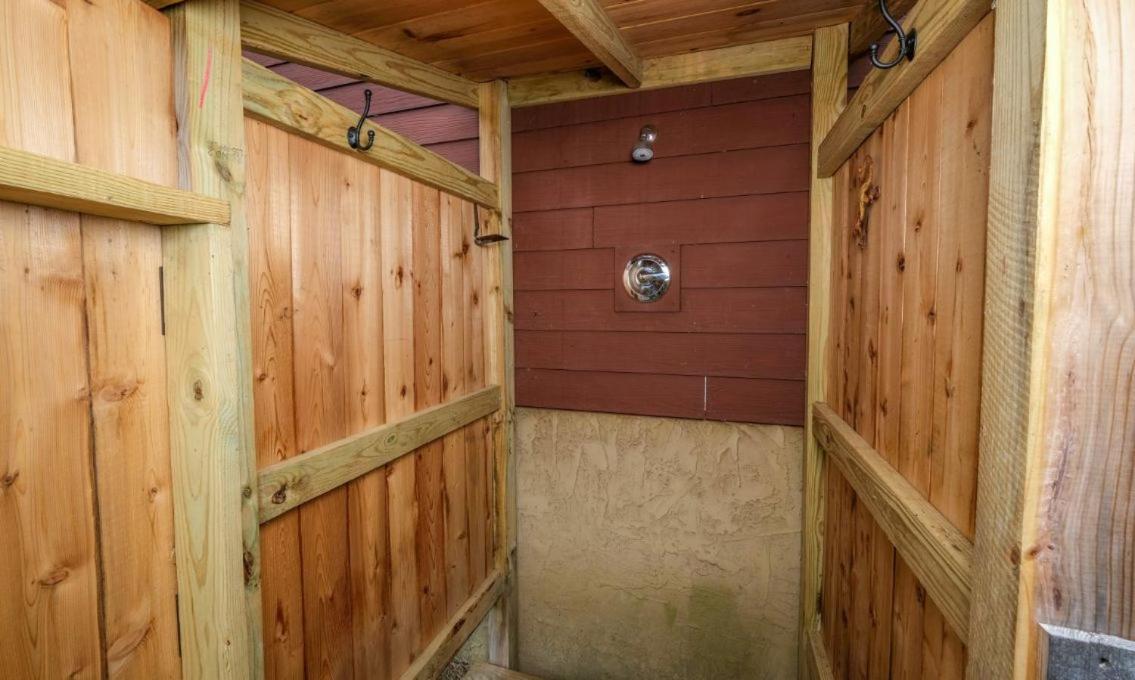 Jacksons Cabin Sevierville Exterior photo